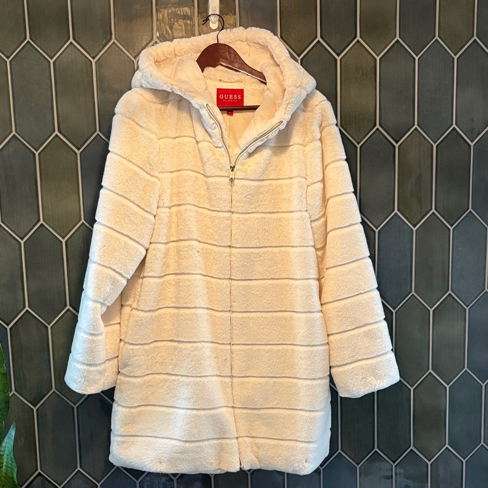 GUESS Women's faux fur Hooded Jacket